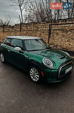 Хэтчбек MINI Cooper 2021 в Киеве