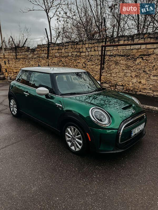 Хэтчбек MINI Cooper 2021 в Киеве