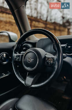 Хэтчбек MINI Cooper 2021 в Киеве