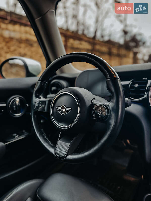 Хэтчбек MINI Cooper 2021 в Киеве
