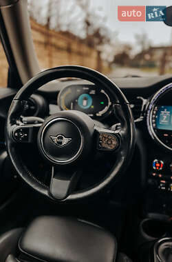 Хэтчбек MINI Cooper 2021 в Киеве