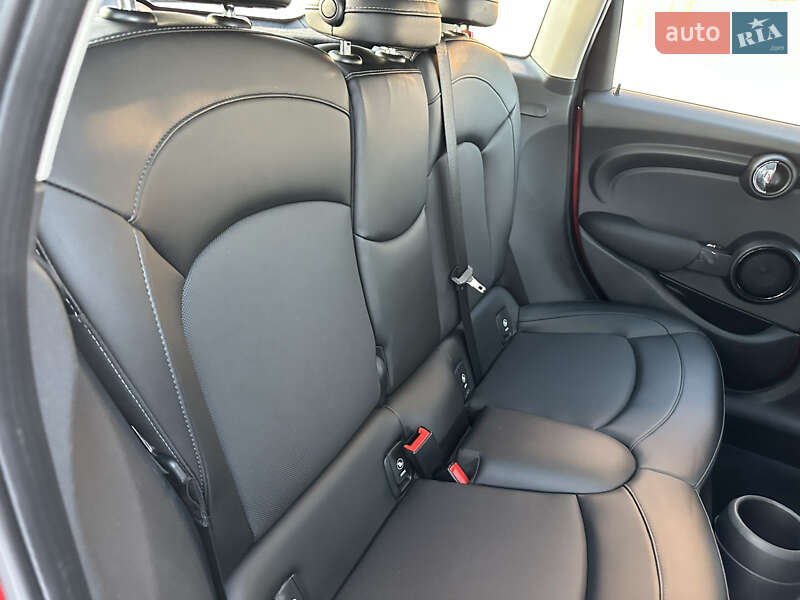 Хетчбек MINI Cooper 2017 в Києві