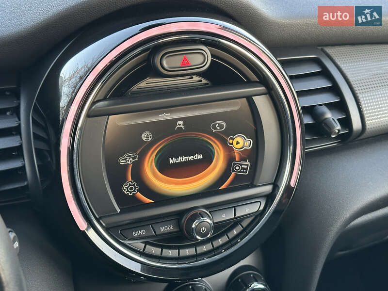 Хетчбек MINI Cooper 2017 в Києві