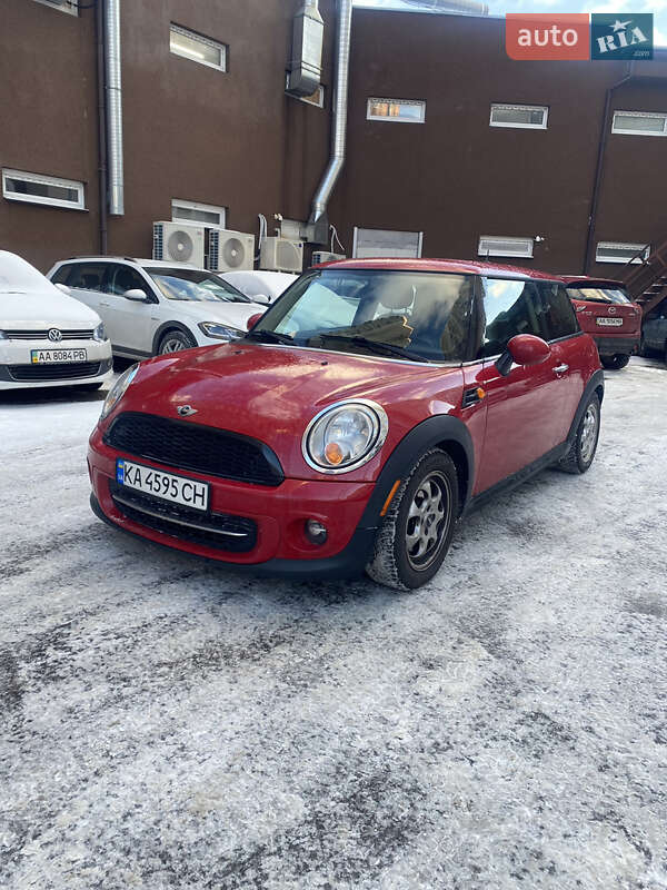 Хэтчбек MINI Cooper 2012 в Киеве