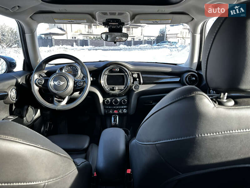 Хетчбек MINI Cooper 2020 в Ужгороді