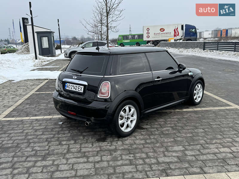 Хэтчбек MINI Cooper 2009 в Мукачево
