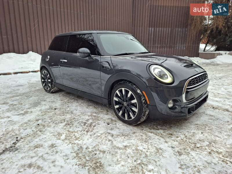 Хэтчбек MINI Cooper 2018 в Харькове фото Хэтчбек MINI Cooper 2018 в Харькове