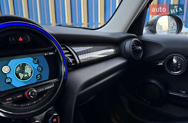 Хэтчбек MINI Cooper 2017 в Киеве