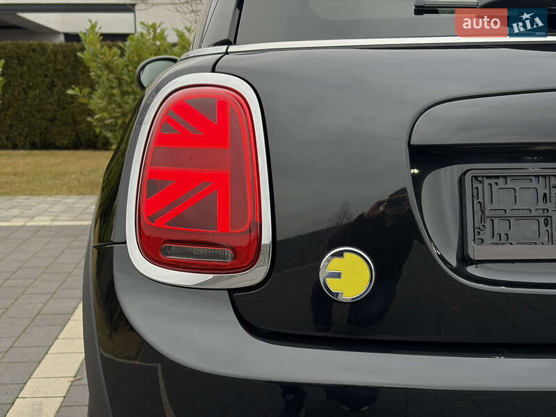 Хэтчбек MINI Cooper 2022 в Ужгороде