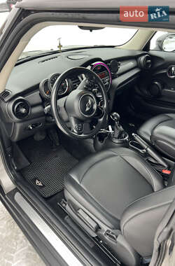 Хэтчбек MINI Cooper 2016 в Киеве