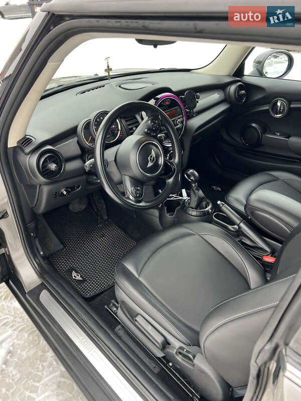 Хэтчбек MINI Cooper 2016 в Киеве