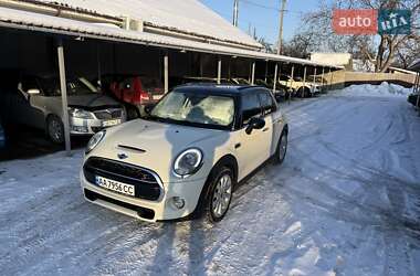 Хетчбек MINI Cooper 2016 в Чернігові