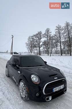Хэтчбек MINI Cooper 2016 в Овруче Хэтчбек MINI Cooper 2016 в Овруче