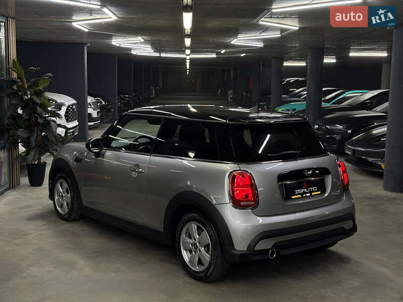 Хэтчбек MINI Cooper 2023 в Одессе