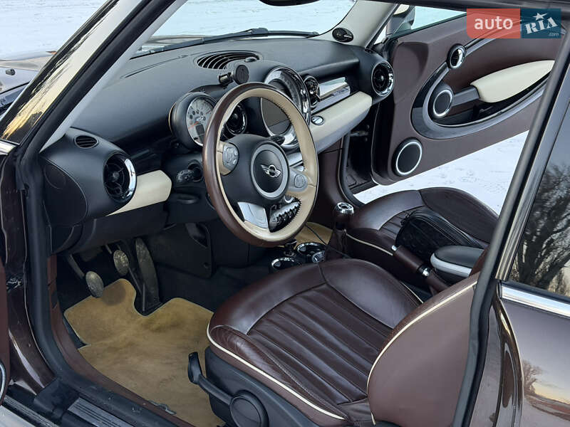 Хетчбек MINI Cooper 2010 в Києві