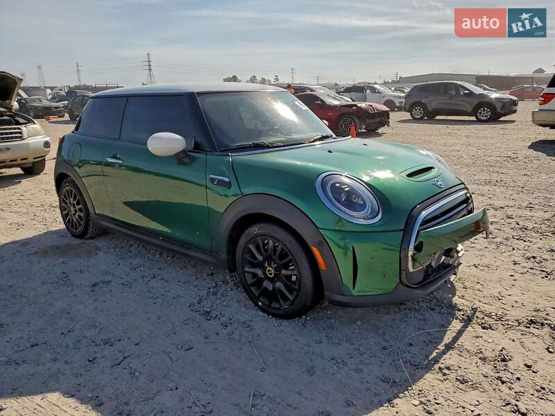 Хэтчбек MINI Cooper 2021 в Львове