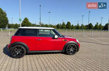 Хэтчбек MINI Cooper 2013 в Ужгороде