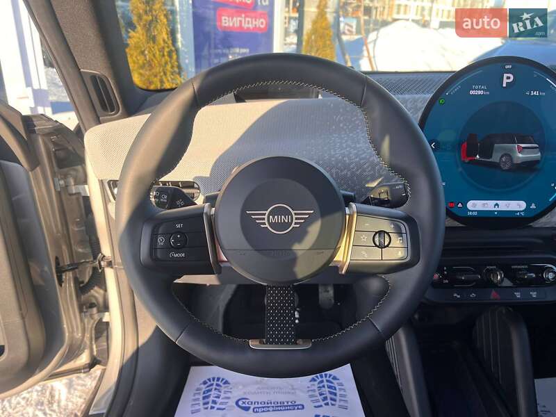 Хэтчбек MINI Cooper 2024 в Львове