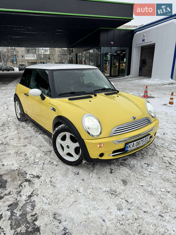 Хетчбек MINI Cooper 2004 в Києві фото 5 Хетчбек MINI Cooper 2004 в Києві