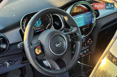 Хэтчбек MINI Cooper 2022 в Киеве