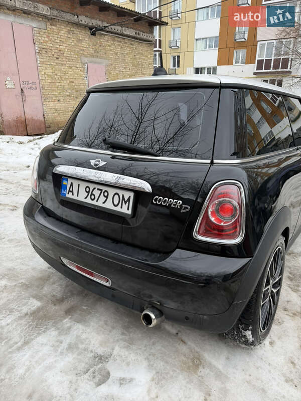 Хэтчбек MINI Cooper 2011 в Бородянке