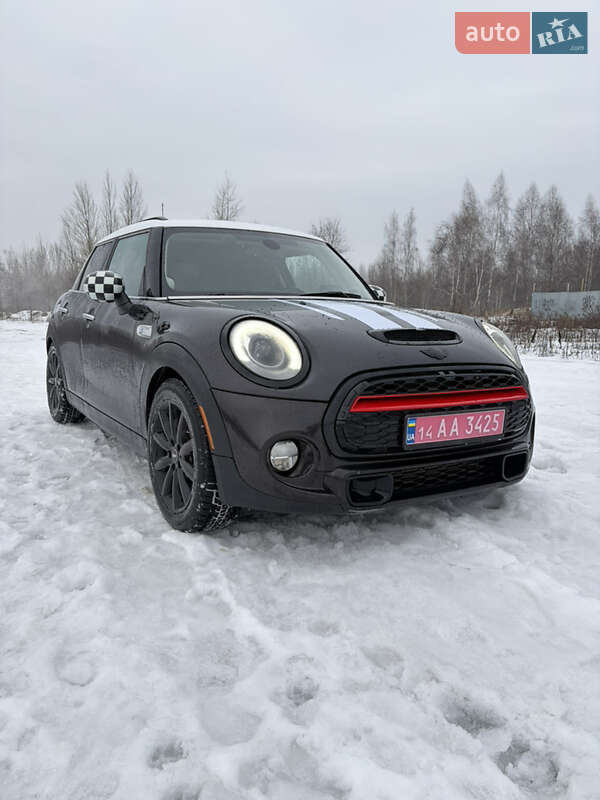 Хэтчбек MINI Cooper 2015 в Киеве