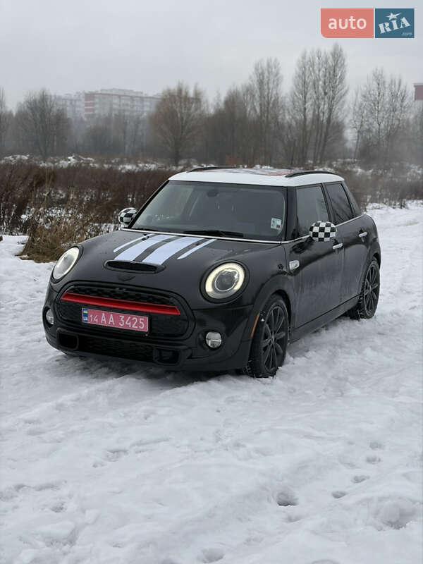 Хэтчбек MINI Cooper 2015 в Киеве