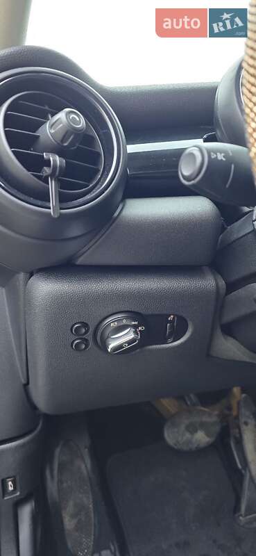 Хэтчбек MINI Cooper 2016 в Измаиле фото 16 Хэтчбек MINI Cooper 2016 в Измаиле