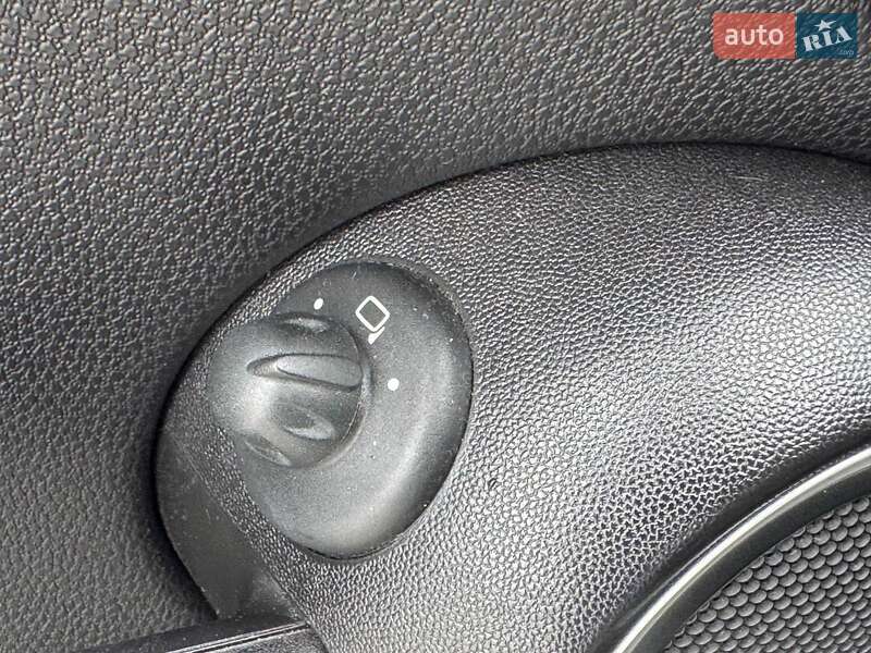 Хетчбек MINI Cooper 2011 в Києві