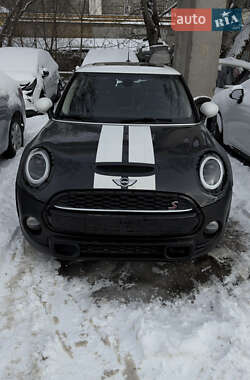 Хэтчбек MINI Cooper 2014 в Киеве