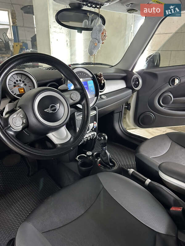 Хетчбек MINI Cooper 2009 в Харкові