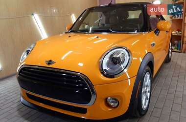 Хэтчбек MINI Cooper 2016 в Львове