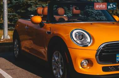 Хетчбек MINI Cooper 2016 в Львові фото Хетчбек MINI Cooper 2016 в Львові