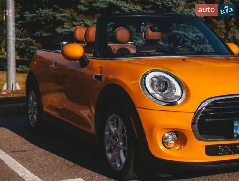 Хетчбек MINI Cooper 2016 в Львові фото Хетчбек MINI Cooper 2016 в Львові