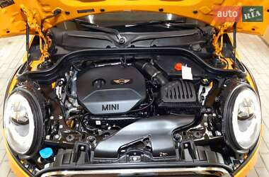 Хэтчбек MINI Cooper 2016 в Львове