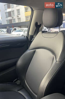 Хэтчбек MINI Cooper 2014 в Вишневом