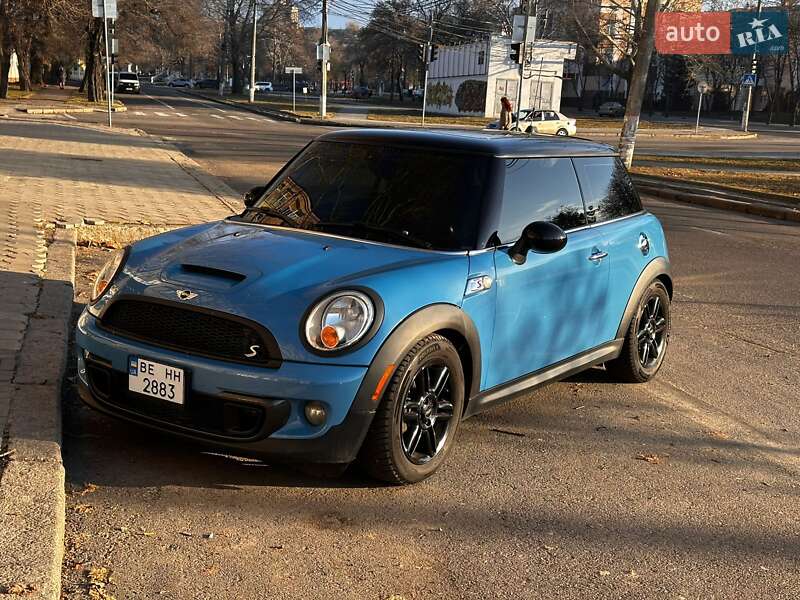 Хэтчбек MINI Cooper 2012 в Николаеве фото Хэтчбек MINI Cooper 2012 в Николаеве