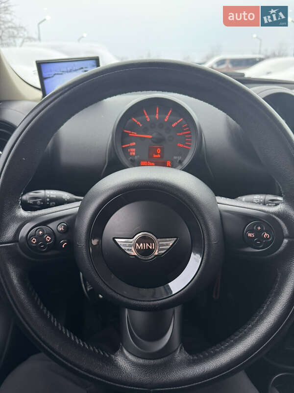 Хэтчбек MINI Cooper 2015 в Ужгороде