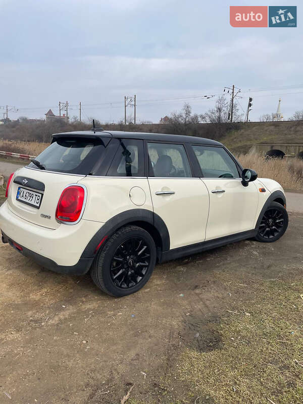 Хетчбек MINI Cooper 2016 в Києві фото 4 Хетчбек MINI Cooper 2016 в Києві