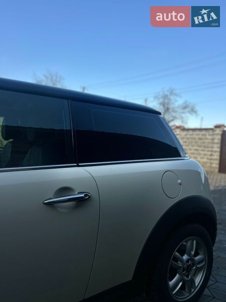 Хэтчбек MINI Cooper 2011 в Раздельной