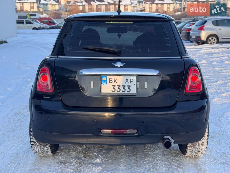 Хэтчбек MINI Cooper 2011 в Ровно