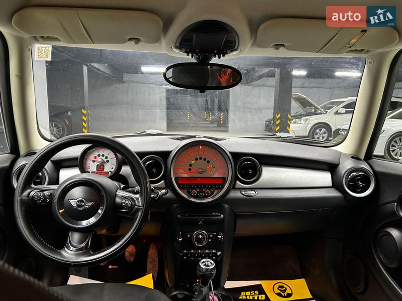 Хетчбек MINI Cooper 2011 в Чернівцях