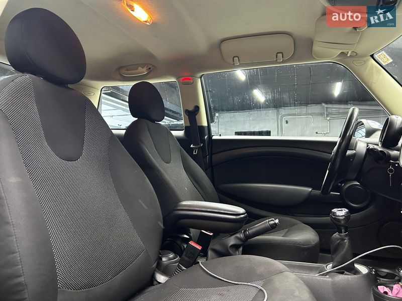 Хетчбек MINI Cooper 2011 в Чернівцях