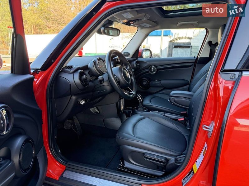 Хэтчбек MINI Cooper 2020 в Киеве