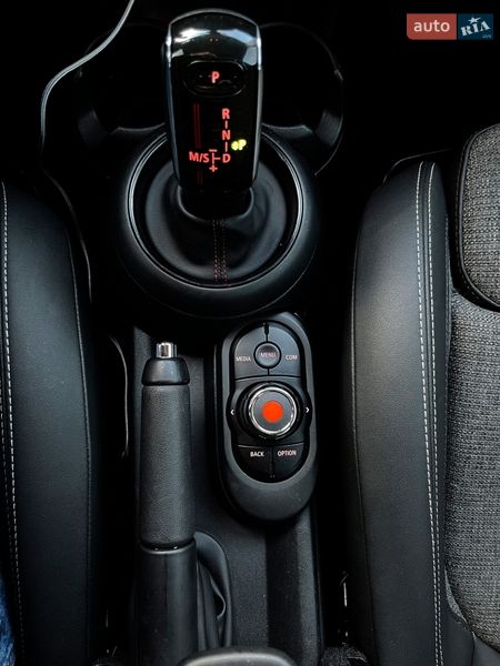 Хэтчбек MINI Cooper 2019 в Киеве