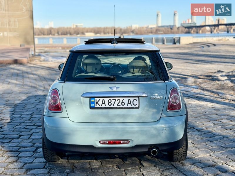 Хетчбек MINI Cooper 2012 в Києві