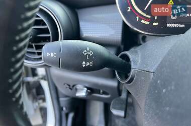 Хэтчбек MINI Cooper 2015 в Львове