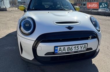 Хэтчбек MINI Cooper 2023 в Киеве
