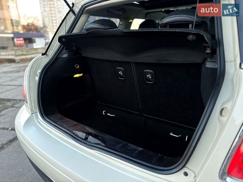 Хэтчбек MINI Cooper 2012 в Харькове