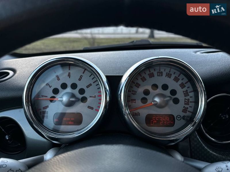Хэтчбек MINI Cooper 2005 в Киеве